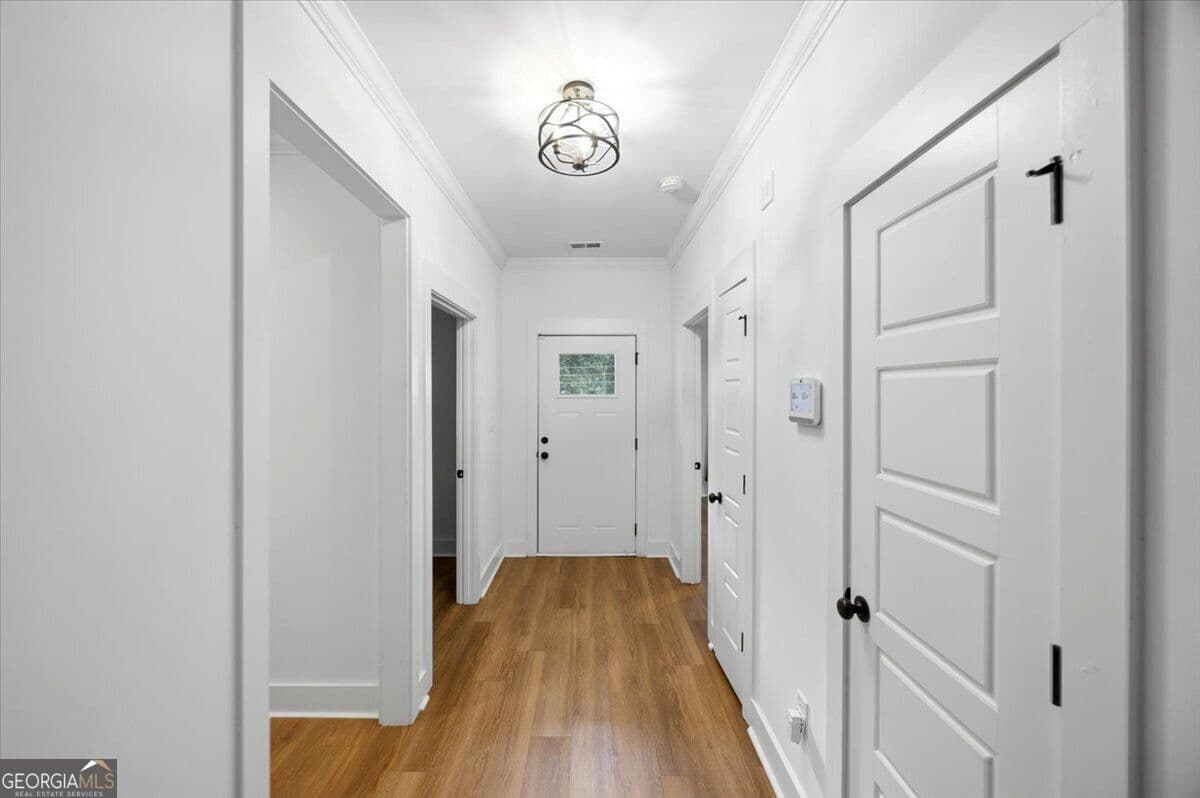 5 bedroom, 3.5 bathroom, 2,536 sq ft single family residence for sale at 5940 Wesleyan Drive, Macon, GA 31210 — photo 10