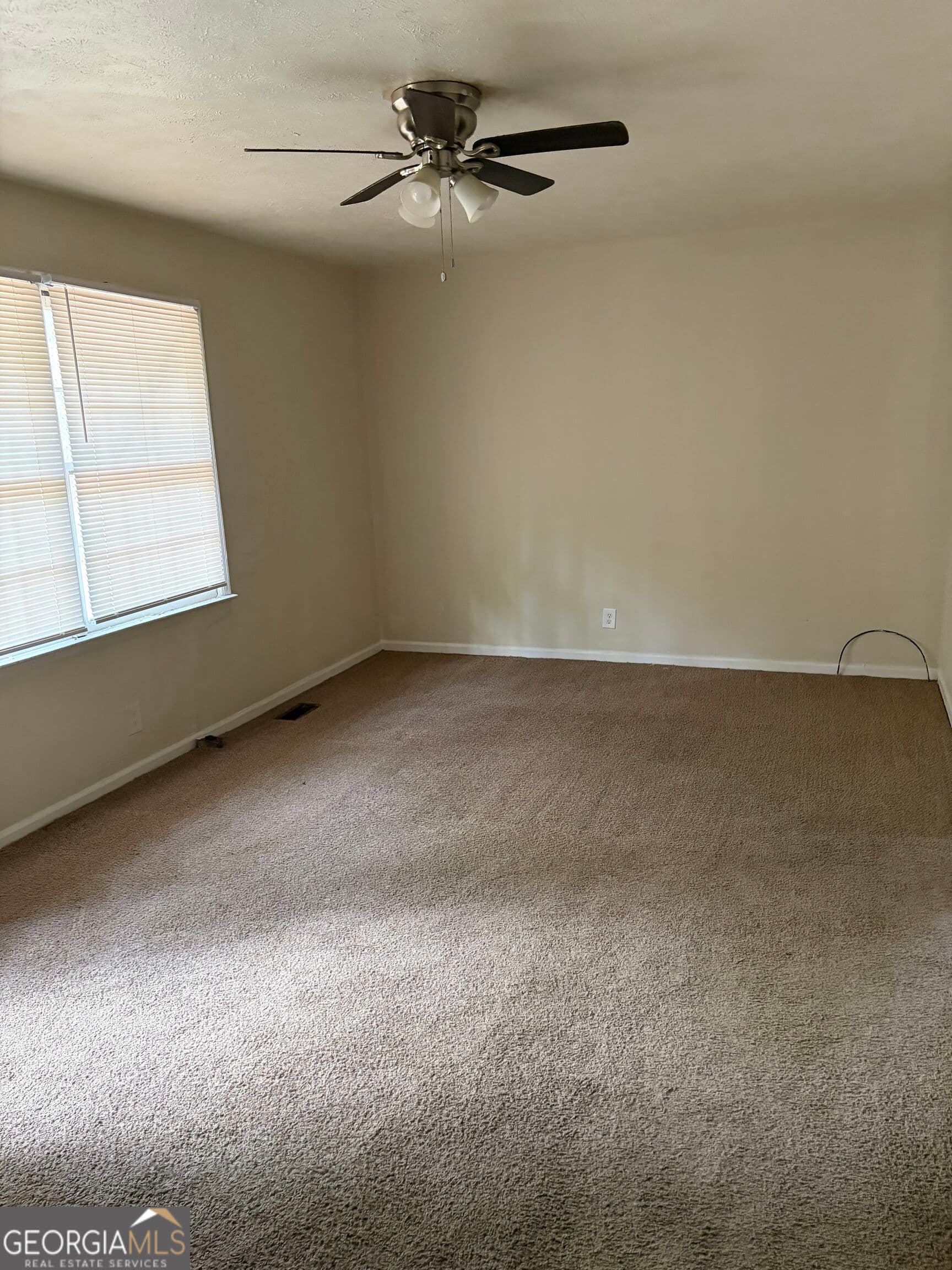 2 bedroom, 1 bathroom single family residence for rent at 1379 Wills Place, Macon, GA 31211 for $1,000 a month — photo 2