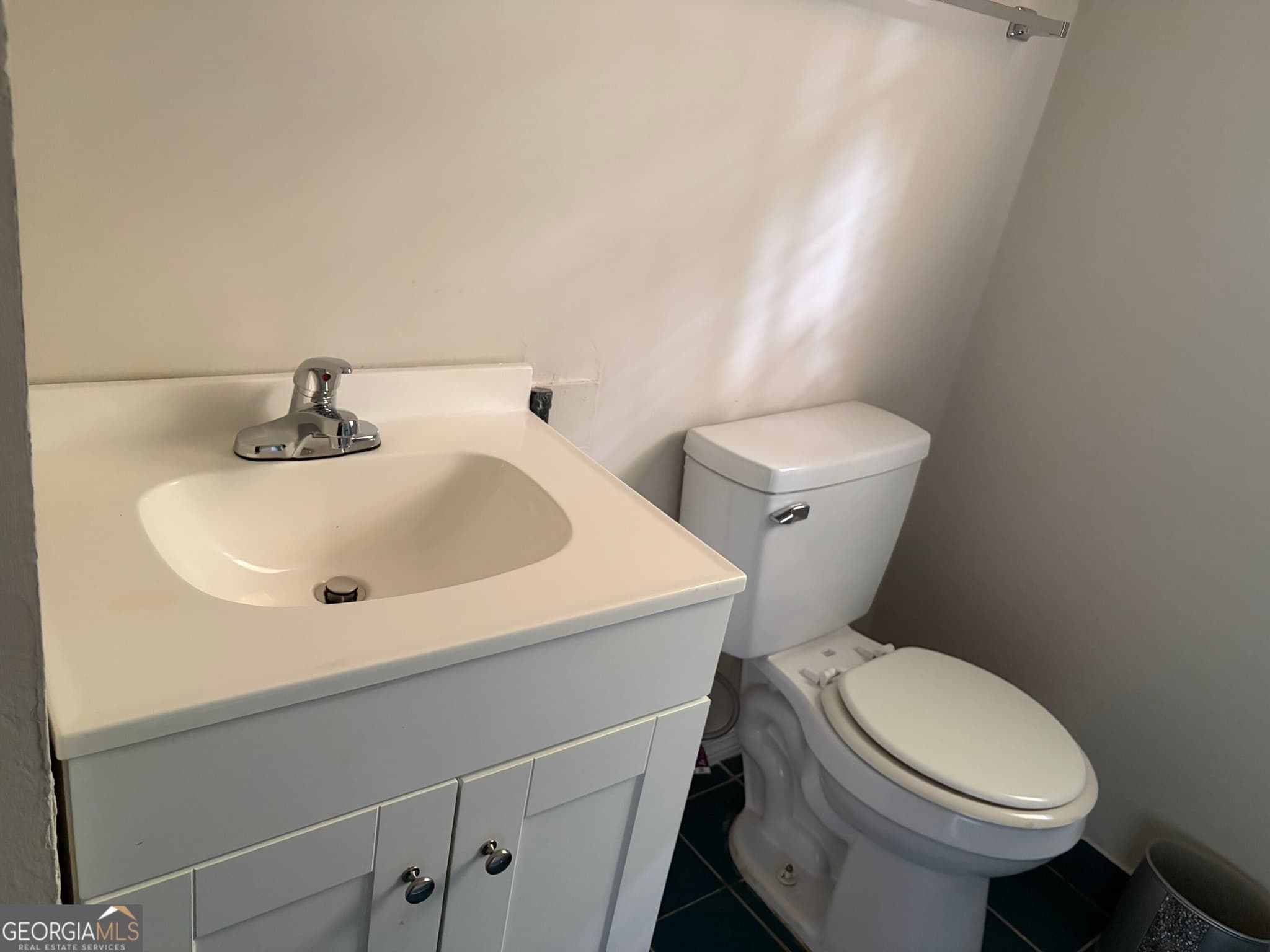 2 bedroom, 1 bathroom single family residence for rent at 1379 Wills Place, Macon, GA 31211 for $1,000 a month — photo 5