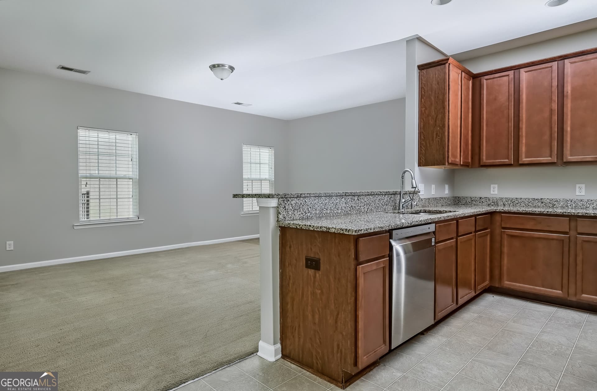5 bedroom, 3 bathroom, 2,940 sq ft single family residence for sale at 122 Brooklet Circle, St. Marys, GA 31558 — photo 9