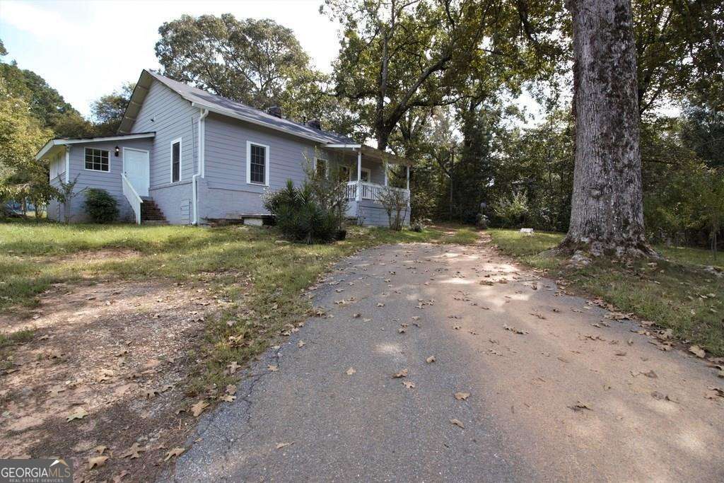 2 bedroom, 2 bathroom, 1,596 sq ft single family residence for sale at 2191 Palm Street, Canton, GA 30115