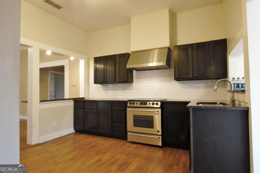 2 bedroom, 2 bathroom, 1,596 sq ft single family residence for sale at 2191 Palm Street, Canton, GA 30115 — photo 4