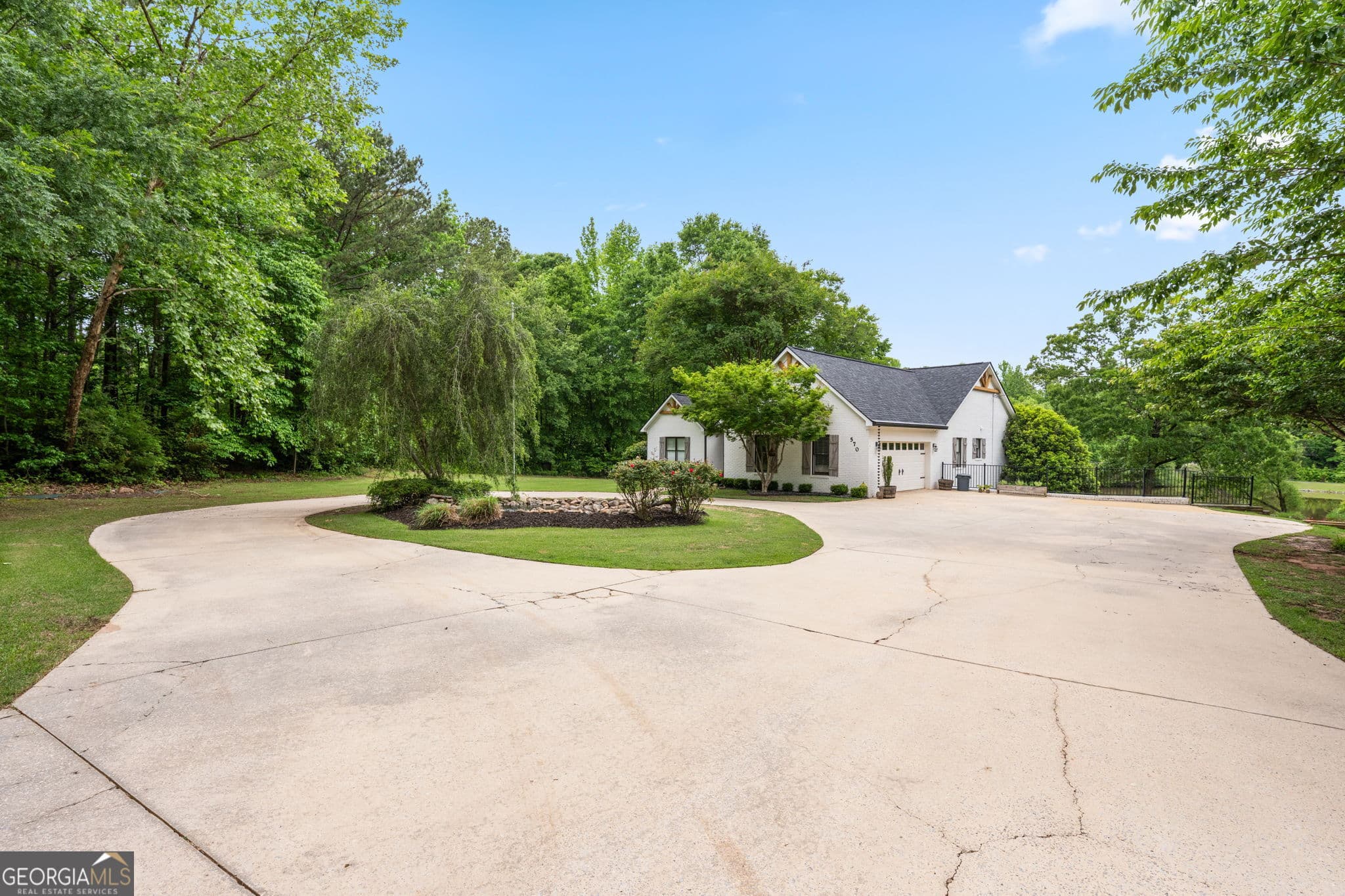 4 bedroom, 3 bathroom, 5,274 sq ft single family residence for sale at 570 Martin Mill Road, Moreland, GA 30259 — photo 5