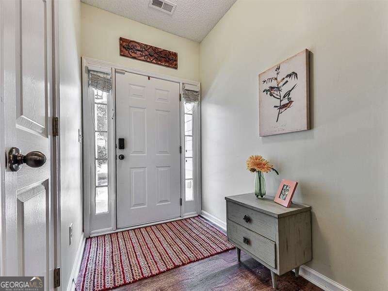 3 bedroom, 2 bathroom, 1,494 sq ft single family residence for sale at 21 Freedom Drive, Cartersville, GA 30121 — photo 4