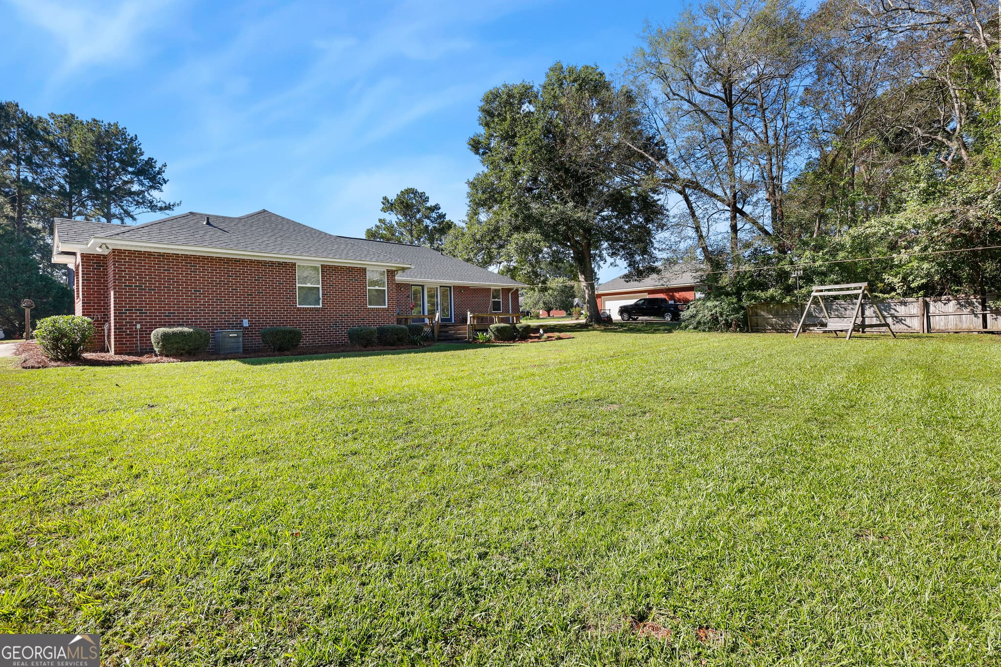 3 bedroom, 2 bathroom, 1,753 sq ft single family residence for sale at 1139 Bartlett Drive, Statesboro, GA 30461 — photo 5