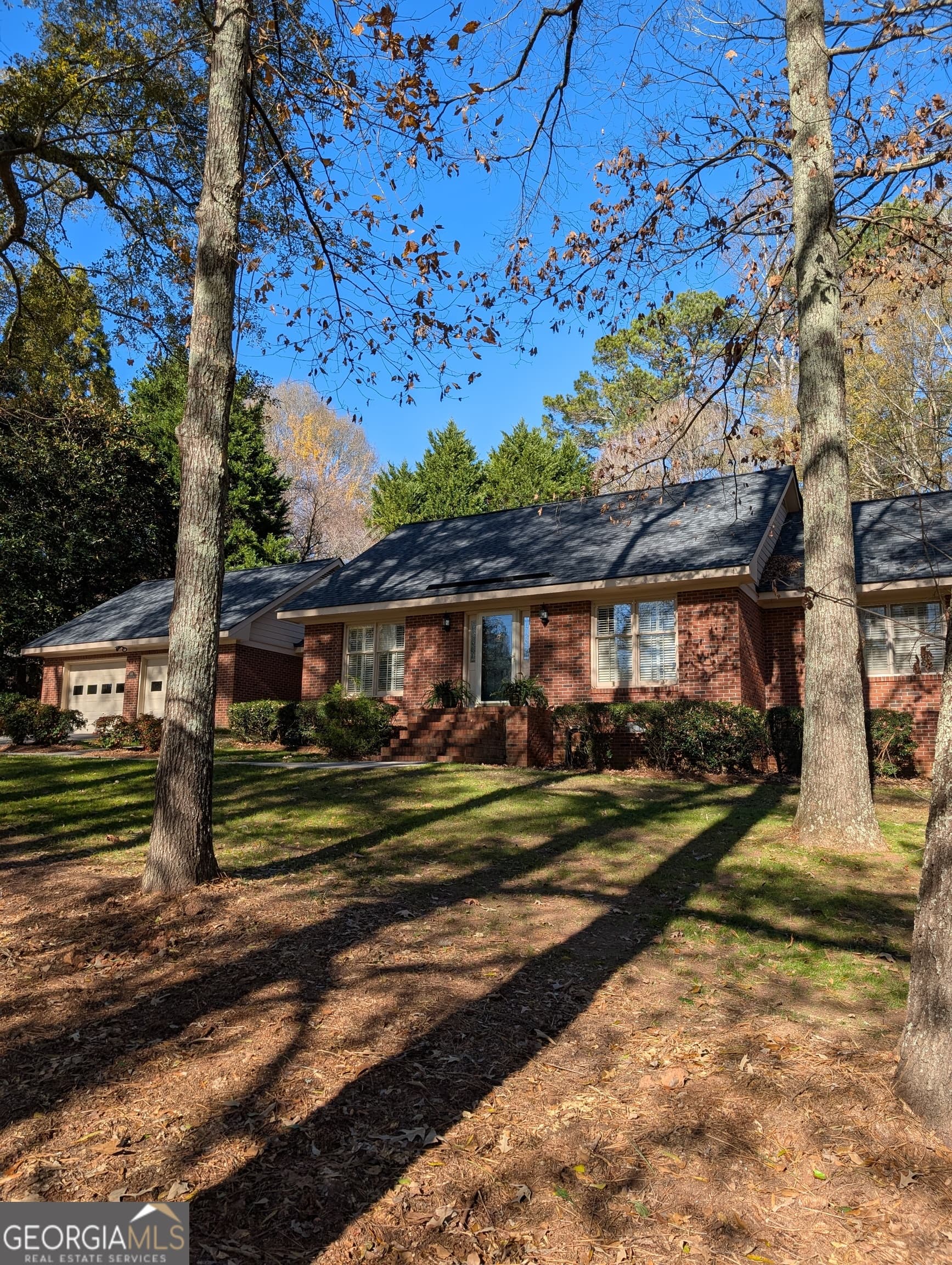 3 bedroom, 3.5 bathroom, 2,548 sq ft single family residence for sale at 505 Breedlove Drive, Monroe, GA 30655 — photo 1 of 51