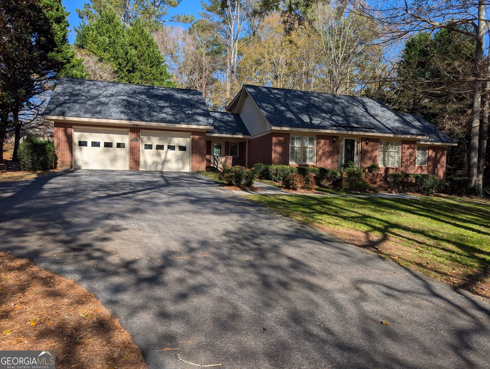 3 bedroom, 3.5 bathroom, 2,548 sq ft single family residence for sale at 505 Breedlove Drive, Monroe, GA 30655 — photo 8