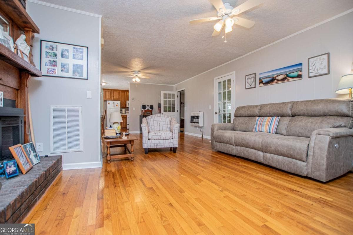 3 bedroom, 2 bathroom, 1,800 sq ft single family residence for sale at 436 County Rd 98, Ranburne, AL 36273 — photo 9