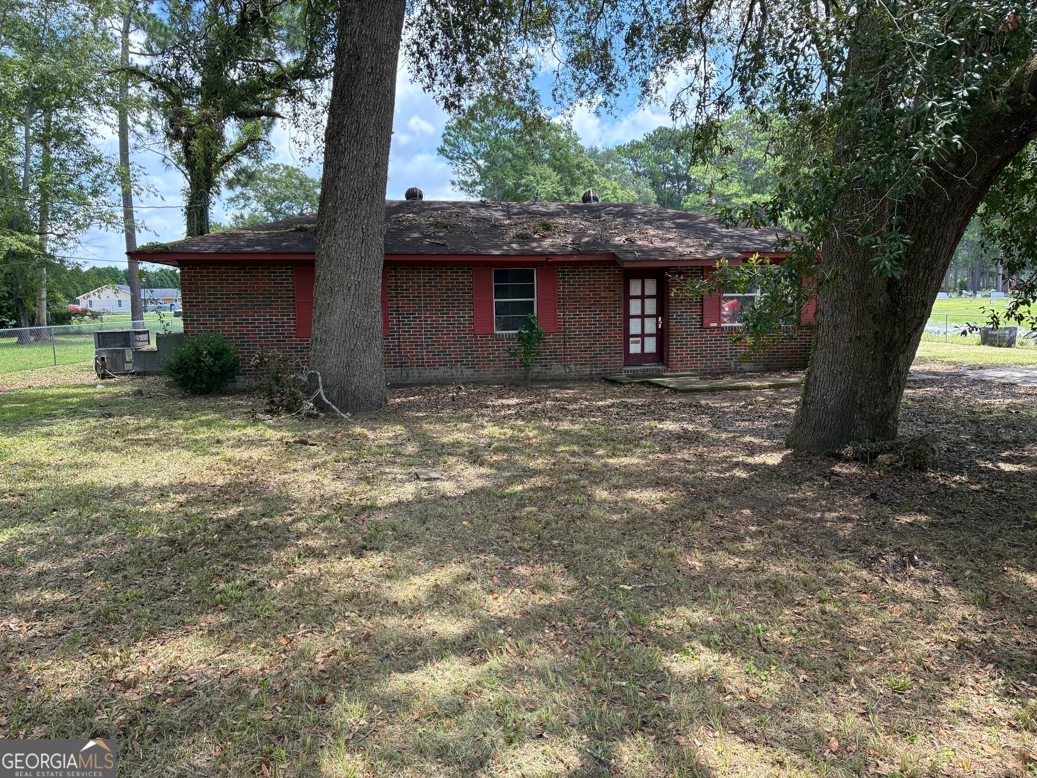 3 bedroom, 1 bathroom, 1,125 sq ft single family residence for sale at 5000 Mlk Jr Road, Camilla, GA 31730 — photo 2