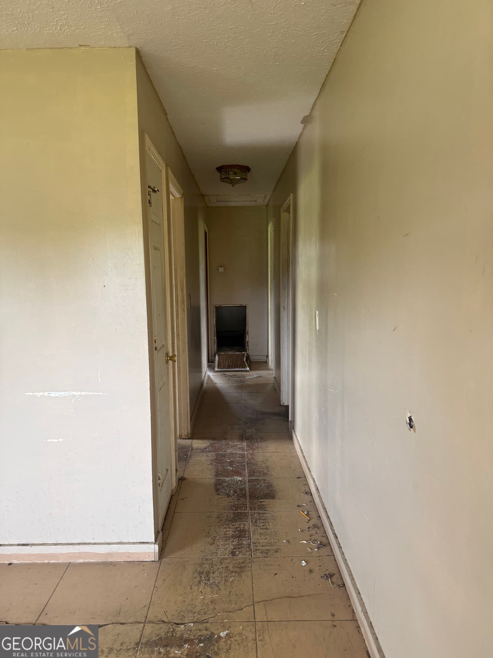 3 bedroom, 1 bathroom, 1,125 sq ft single family residence for sale at 5000 Mlk Jr Road, Camilla, GA 31730 — photo 6