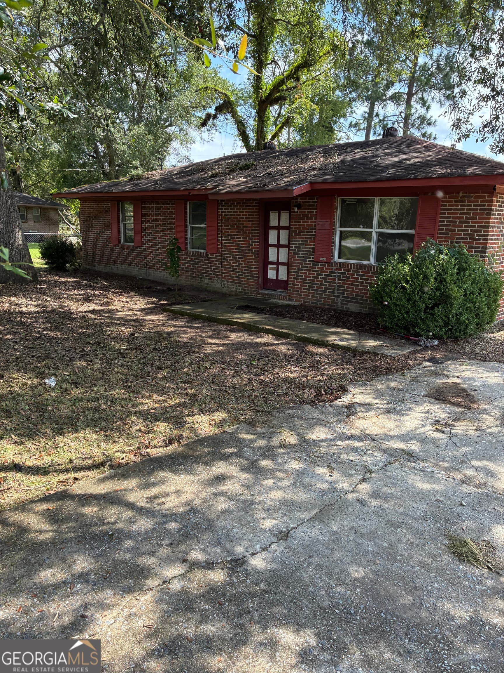 3 bedroom, 1 bathroom, 1,125 sq ft single family residence for sale at 5000 Mlk Jr Road, Camilla, GA 31730
