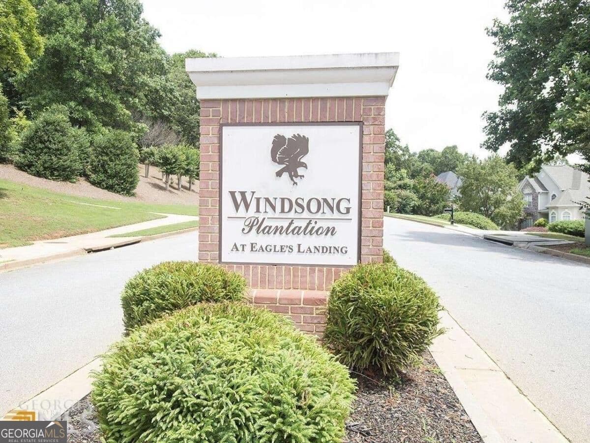 4 bedroom, 2.5 bathroom single family residence for rent at 116 Hickory Trail, Stockbridge, GA 30281 for $3,050 a month — photo 2