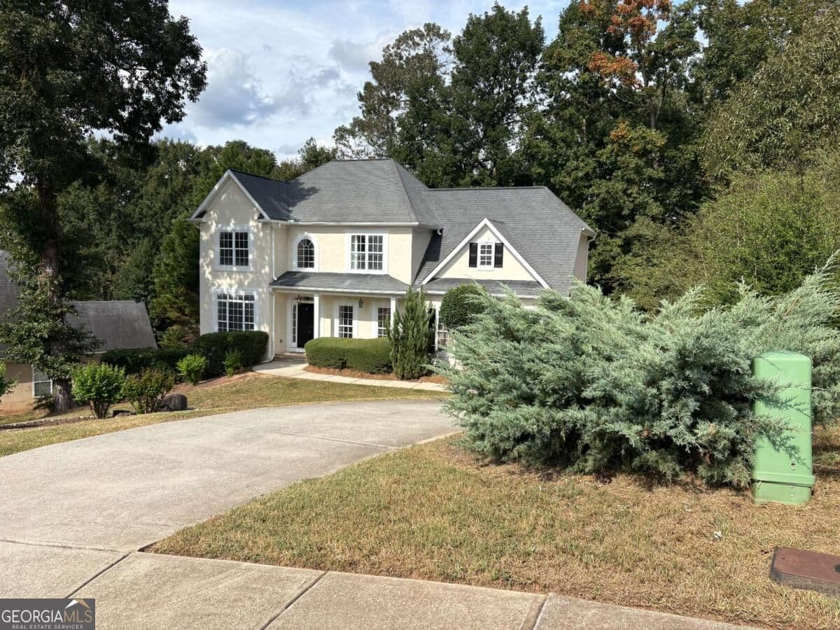 4 bedroom, 2.5 bathroom single family residence for rent at 116 Hickory Trail, Stockbridge, GA 30281 for $3,050 a month — photo 1 of 31
