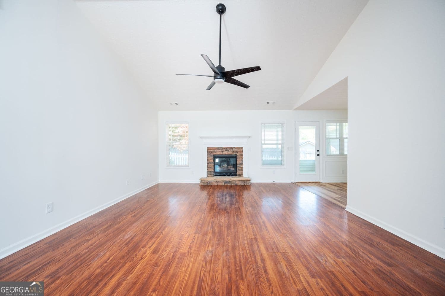 3 bedroom, 2 bathroom, 1,530 sq ft single family residence for sale at 306 Day Lily Way, Villa Rica, GA 30180 — photo 6