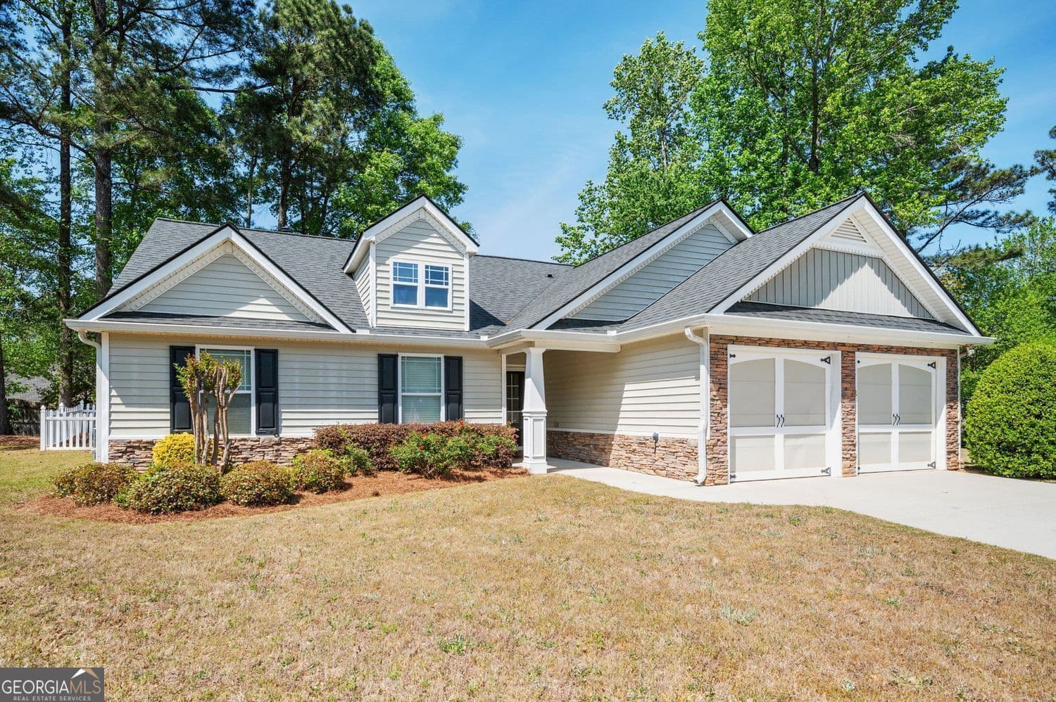 3 bedroom, 2 bathroom, 1,530 sq ft single family residence for sale at 306 Day Lily Way, Villa Rica, GA 30180 — photo 3