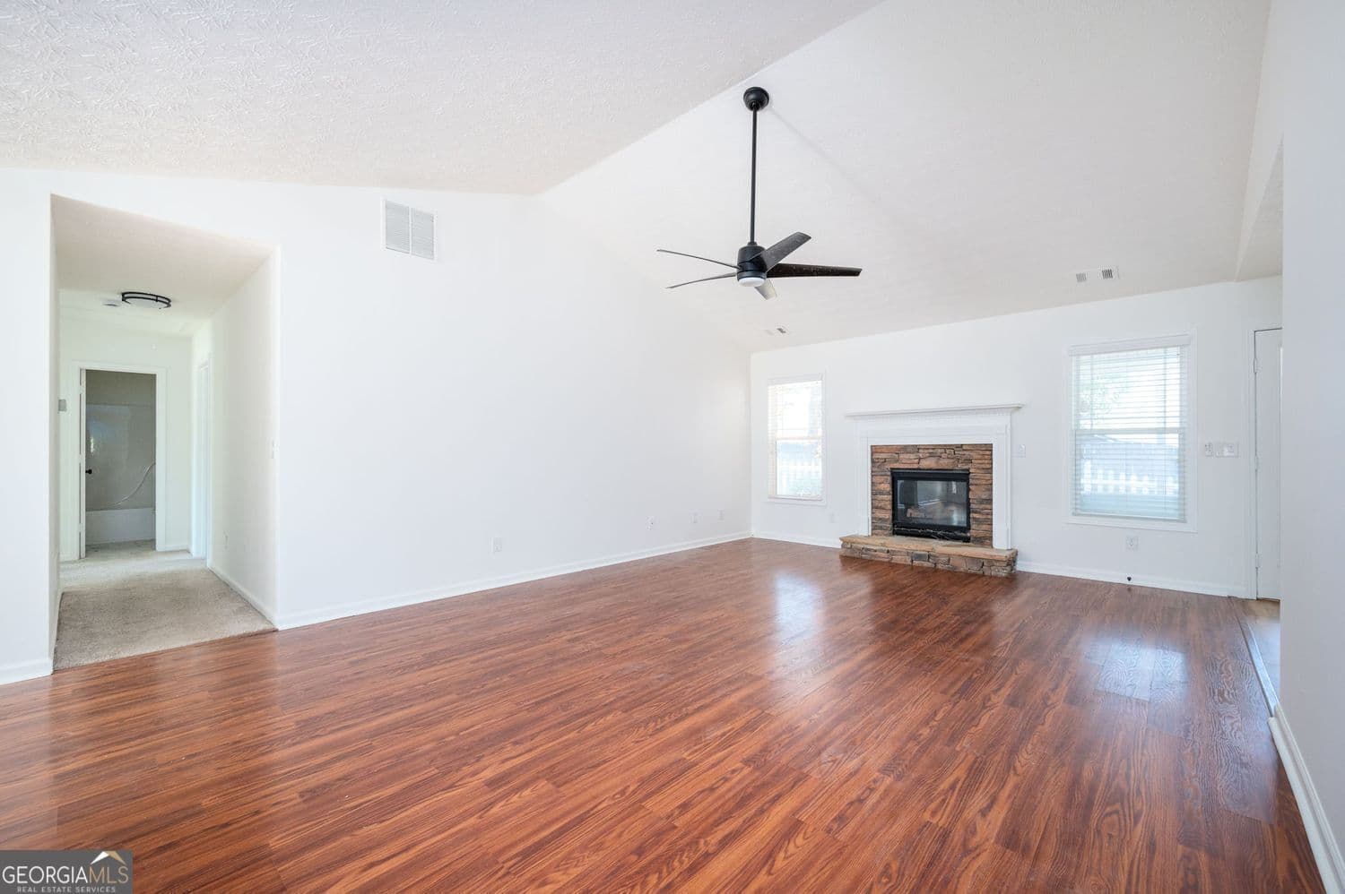 3 bedroom, 2 bathroom, 1,530 sq ft single family residence for sale at 306 Day Lily Way, Villa Rica, GA 30180 — photo 5