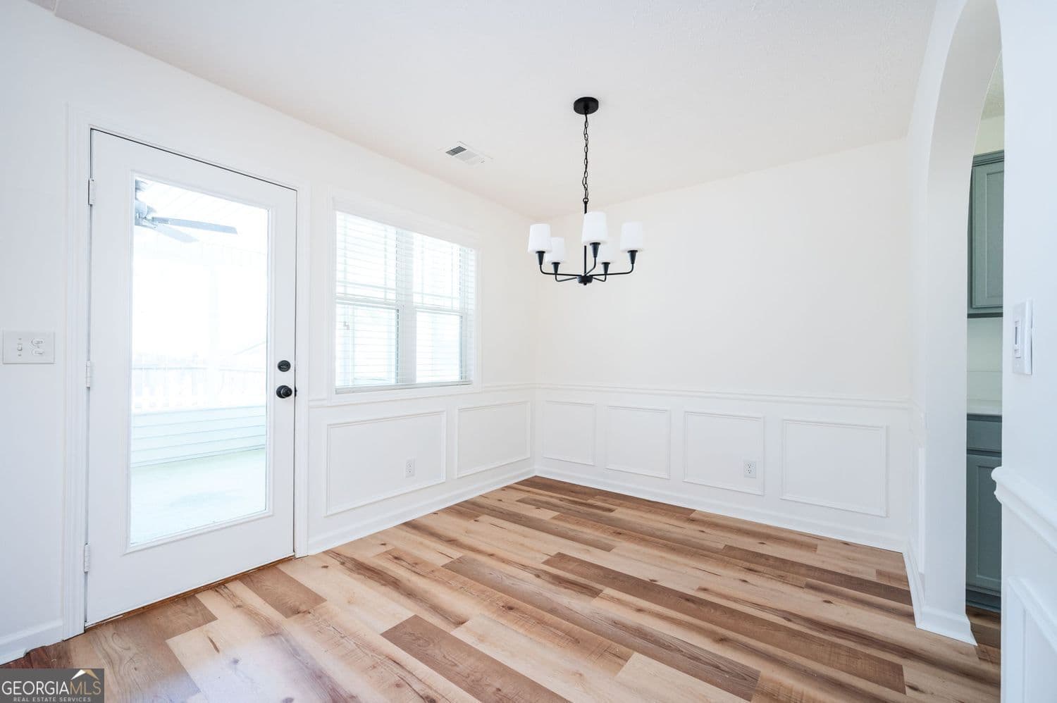 3 bedroom, 2 bathroom, 1,530 sq ft single family residence for sale at 306 Day Lily Way, Villa Rica, GA 30180 — photo 8