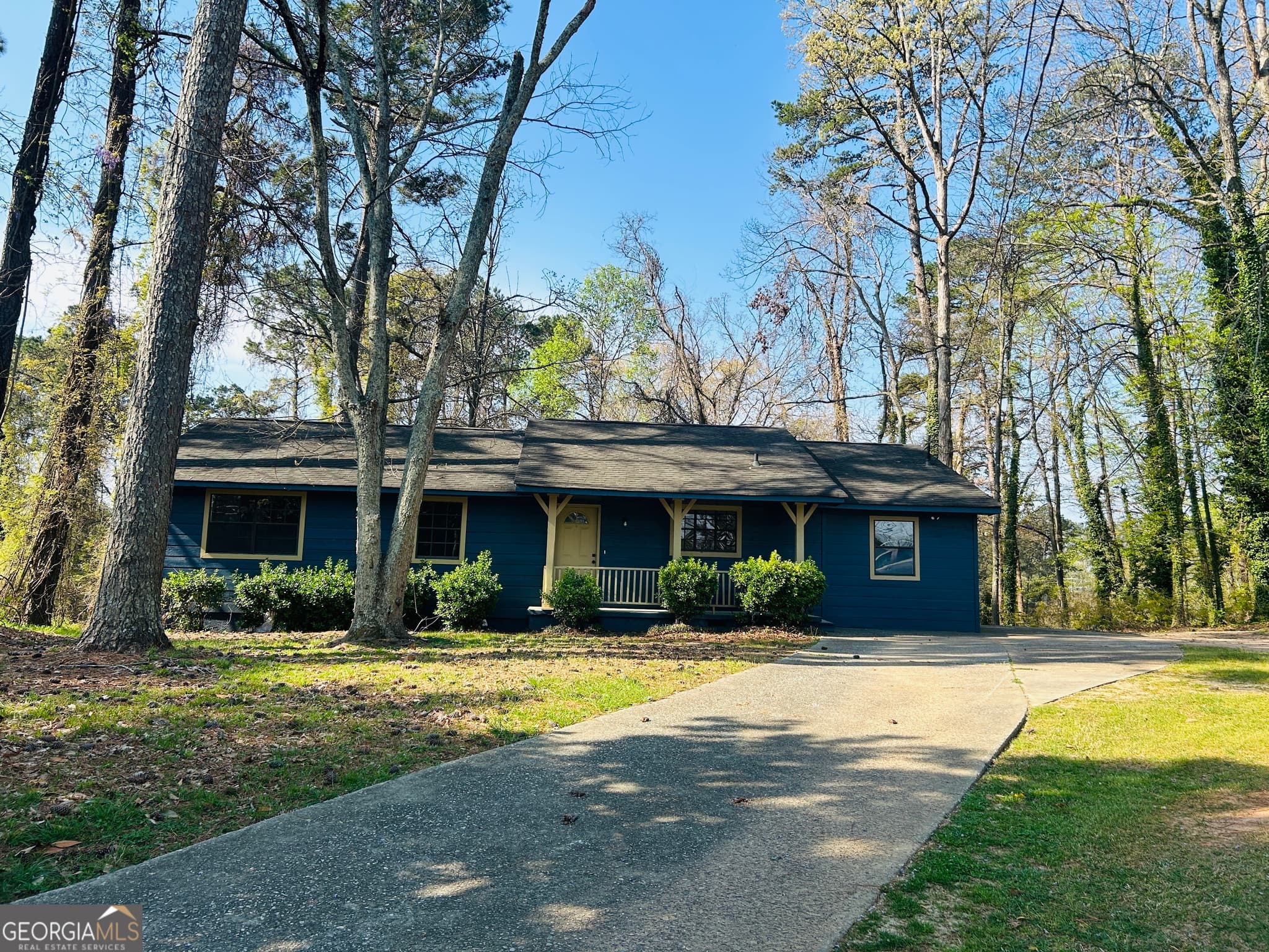 3 bedroom, 2 bathroom, 1,232 sq ft single family residence for rent at 6165 Radford Drive, Riverdale, GA 30296 for $1,695 a month — photo 1 of 1