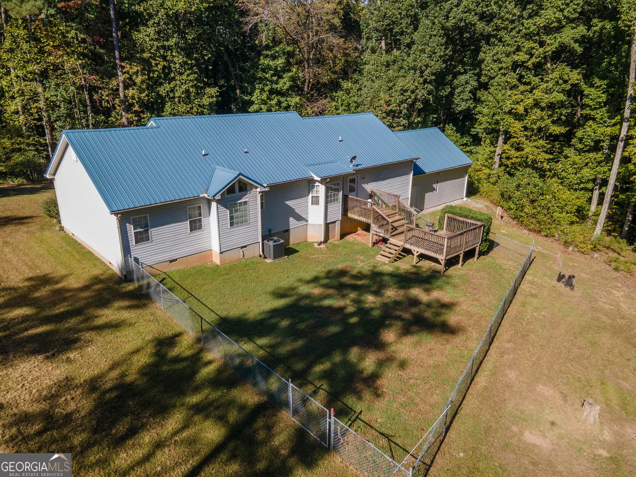 3 bedroom, 2 bathroom, 1,909 sq ft single family residence for sale at 1326 Little Vine Road, Temple, GA 30179 — photo 9