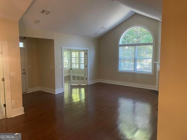 2 bedroom, 2 bathroom townhouse for rent at 142 Edgewood Court, Eatonton, GA 31024 for $3,100 a month — photo 5