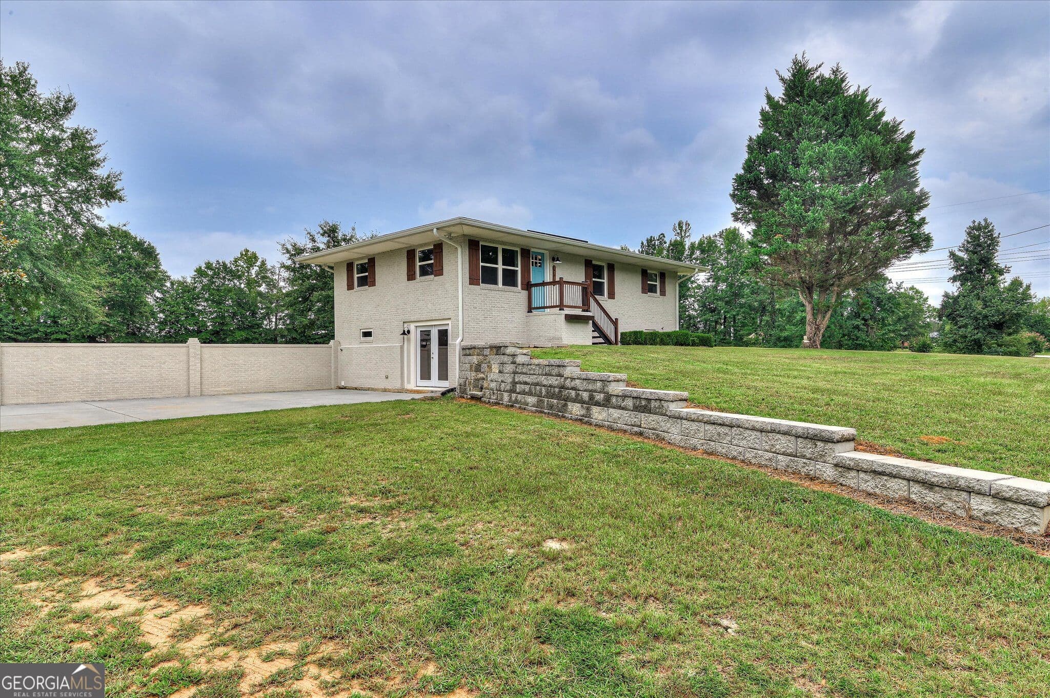 2 bedroom, 2 bathroom, 1,809 sq ft single family residence for sale at 1714 Wrens Highway, Thomson, GA 30824 — photo 3