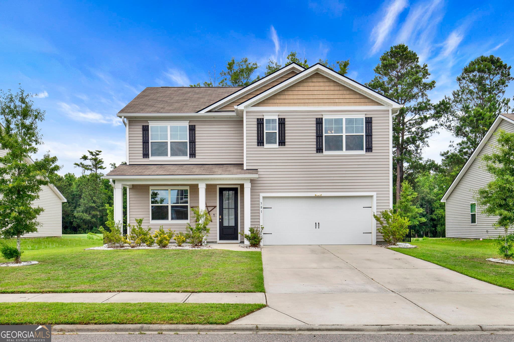 5 bedroom, 3 bathroom, 2,556 sq ft single family residence for sale at 381 Hogan Drive, Richmond Hill, GA 31324