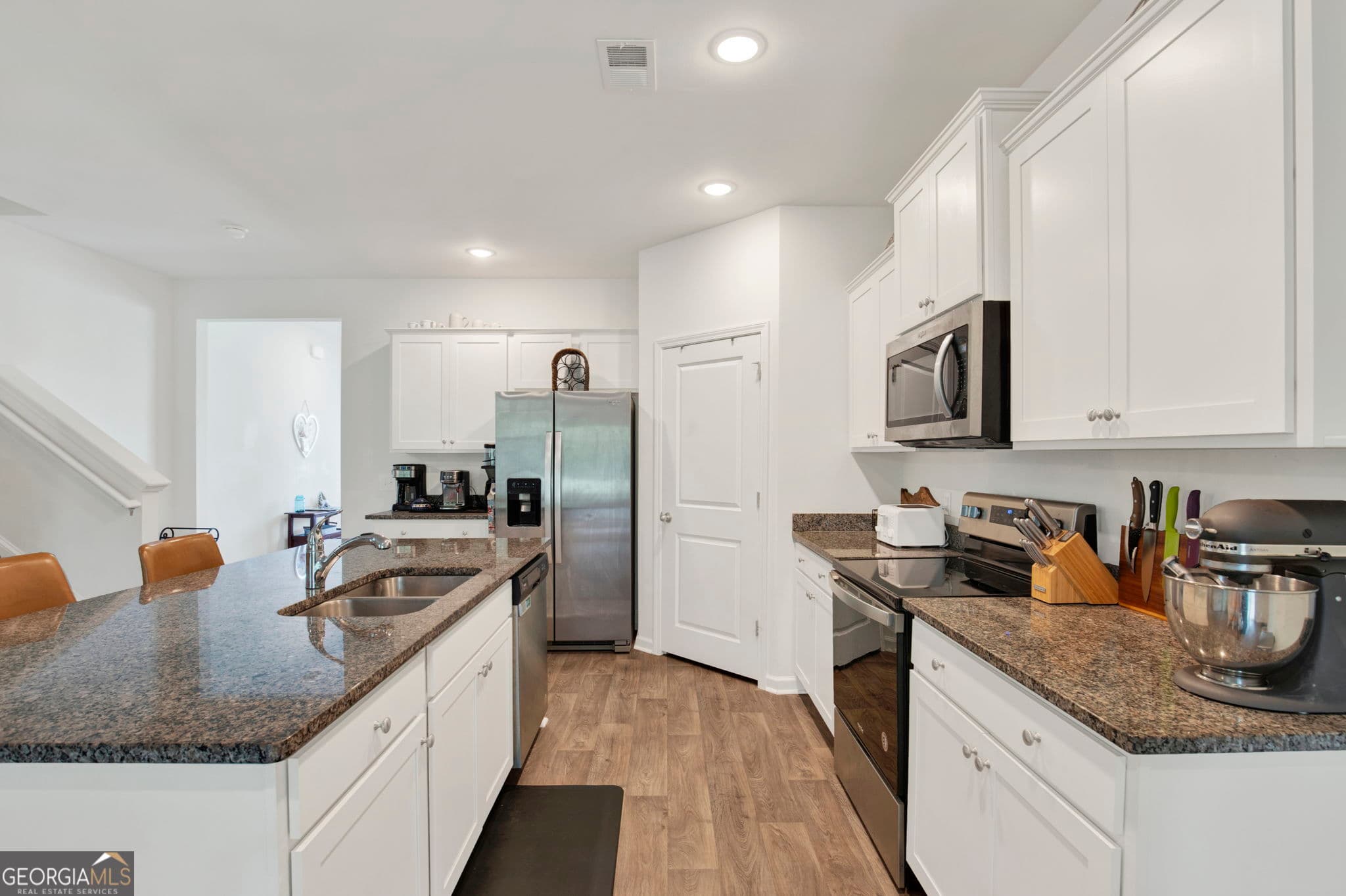 5 bedroom, 3 bathroom, 2,556 sq ft single family residence for sale at 381 Hogan Drive, Richmond Hill, GA 31324 — photo 10