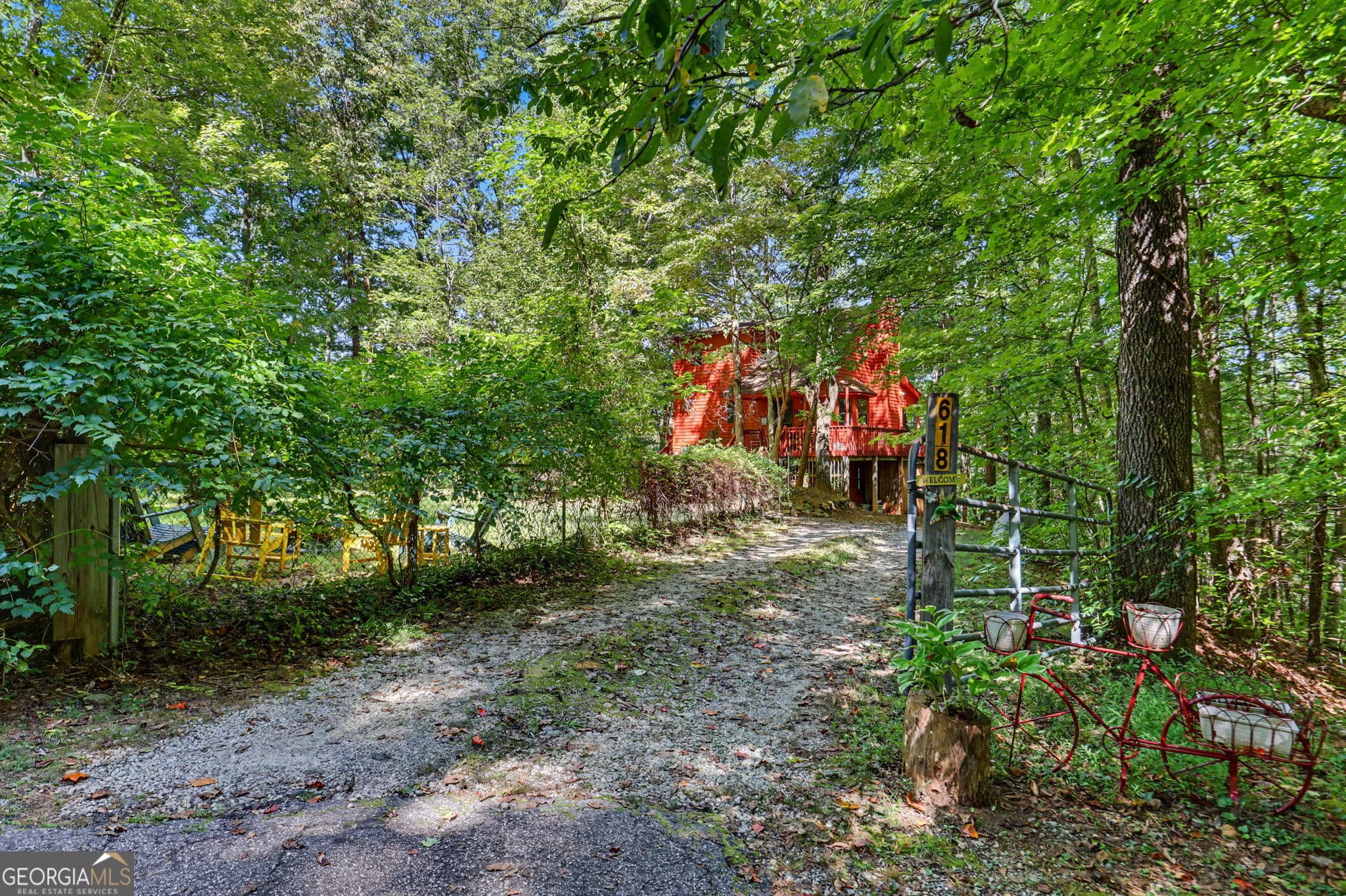 3 bedroom, 2 bathroom, 1,598 sq ft single family residence for sale at 618 Bent Laurel Ridge Road, Clayton, GA 30525 — photo 6