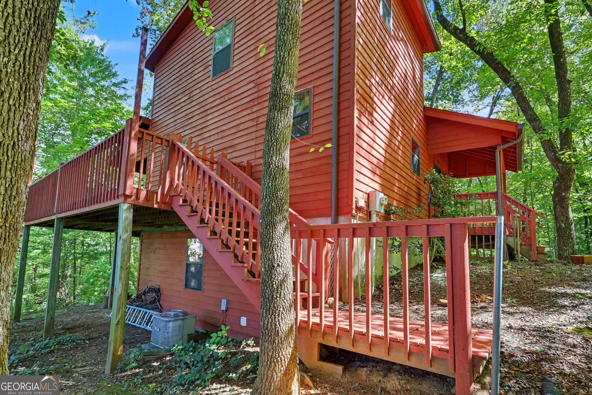 3 bedroom, 2 bathroom, 1,598 sq ft single family residence for sale at 618 Bent Laurel Ridge Road, Clayton, GA 30525 — photo 3