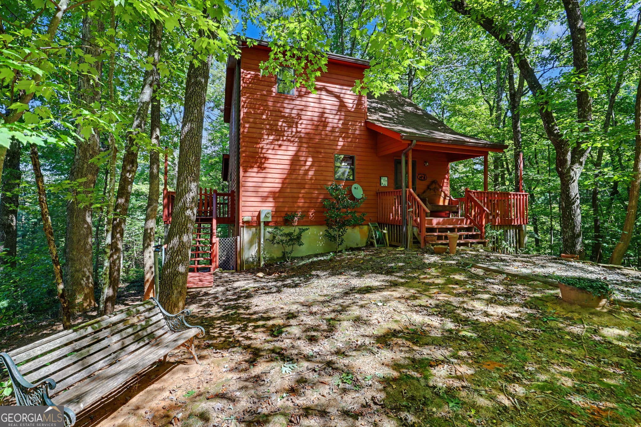 3 bedroom, 2 bathroom, 1,598 sq ft single family residence for sale at 618 Bent Laurel Ridge Road, Clayton, GA 30525