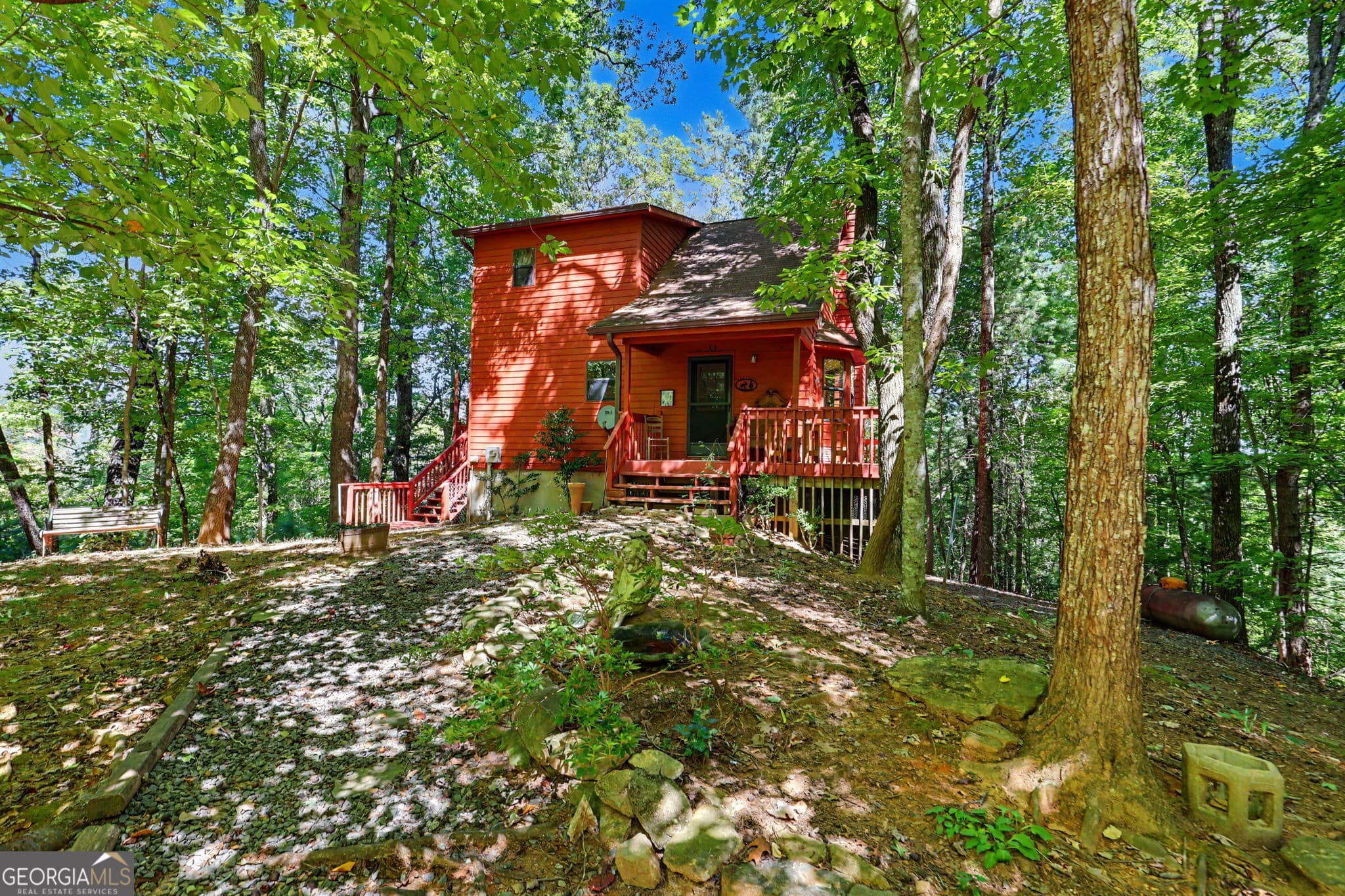 3 bedroom, 2 bathroom, 1,598 sq ft single family residence for sale at 618 Bent Laurel Ridge Road, Clayton, GA 30525 — photo 4