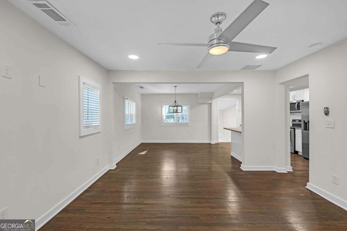 3 bedroom, 2 bathroom, 1,700 sq ft single family residence for sale at 2105 S Stone Mountain Lithonia Road, Lithonia, GA 30058 — photo 6
