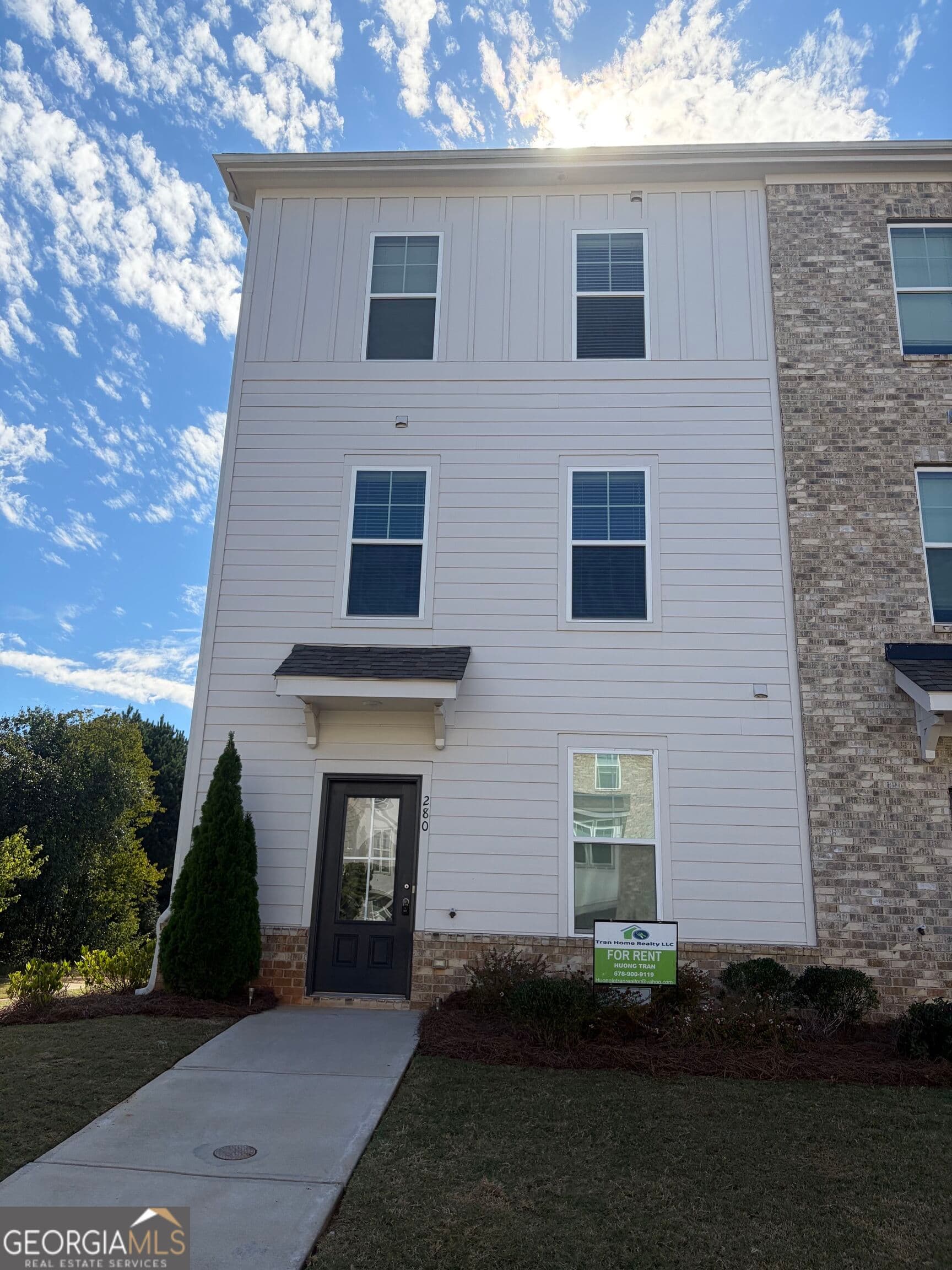 4 bedroom, 3.5 bathroom, 1,800 sq ft townhouse for rent at 280 Cobalt Drive, Fayetteville, GA 30214 for $2,500 a month — photo 1 of 1