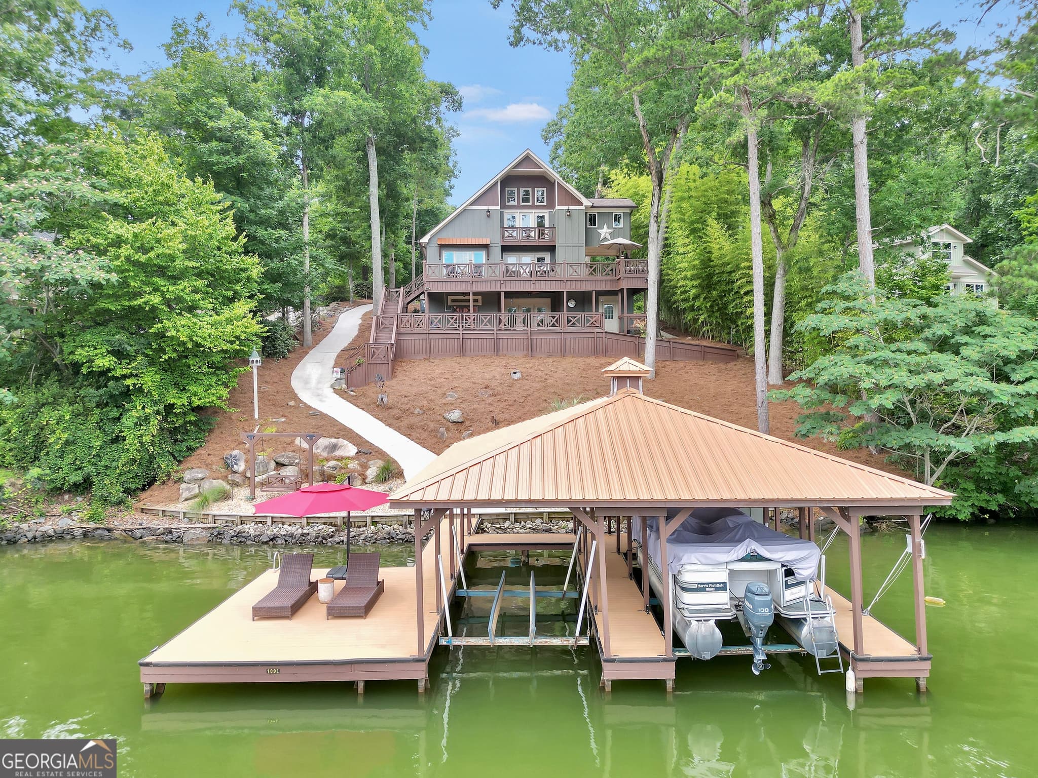 3 bedroom, 2 bathroom, 2,300 sq ft single family residence for sale at 298 Roberts Point Road, Jackson, GA 30233 — photo 3