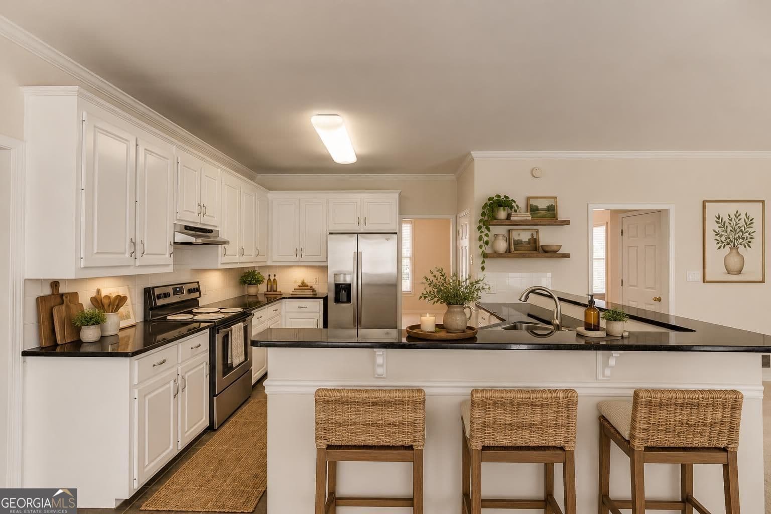 4 bedroom, 2.5 bathroom, 2,748 sq ft single family residence for sale at 4102 Trotters Way Drive, Snellville, GA 30039 — photo 7