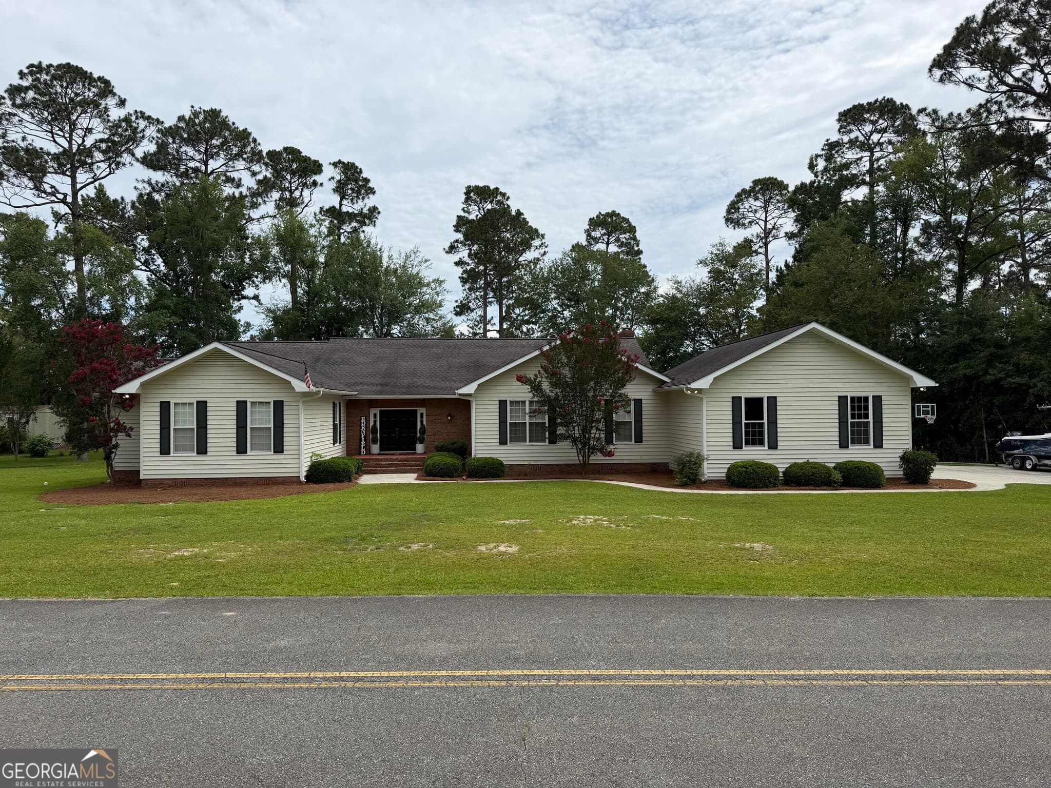 3 bedroom, 3 bathroom, 3,366 sq ft single family residence for sale at 1729 Green Acres Drive, Vidalia, GA 30474