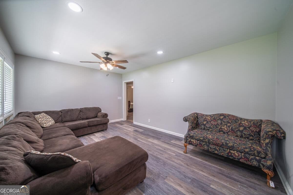 3 bedroom, 2 bathroom, 1,603 sq ft single family residence for sale at 402 46TH Street, Columbus, GA 31904 — photo 7