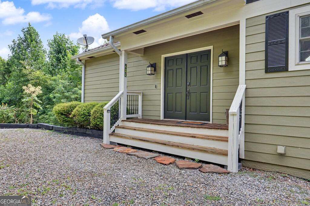 3 bedroom, 3 bathroom cabin,single family residence for sale at 575 Longview Drive, Hayesville, NC 28904 — photo 7