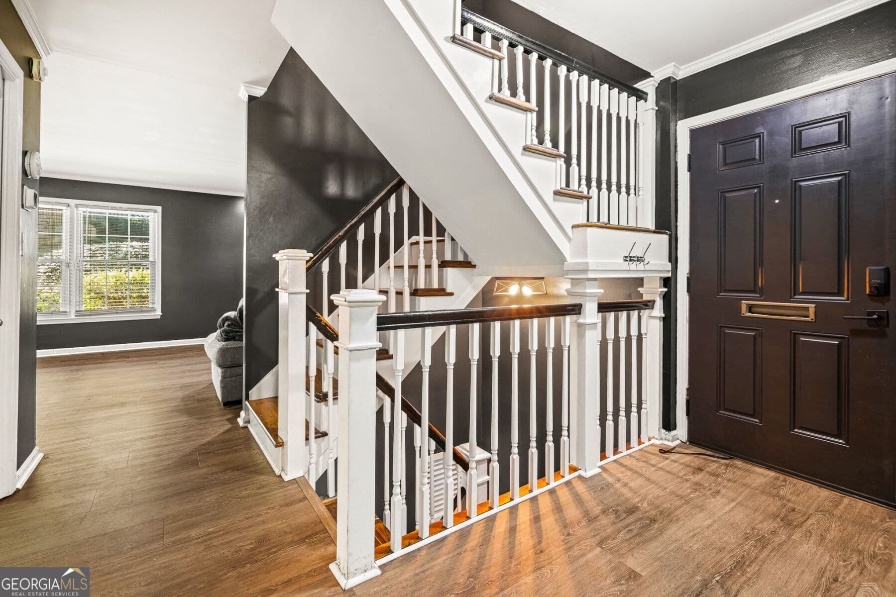 4 bedroom, 3 bathroom, 2,499 sq ft condominium for sale at 153 Maribeau Square, Atlanta, GA 30327 — photo 2