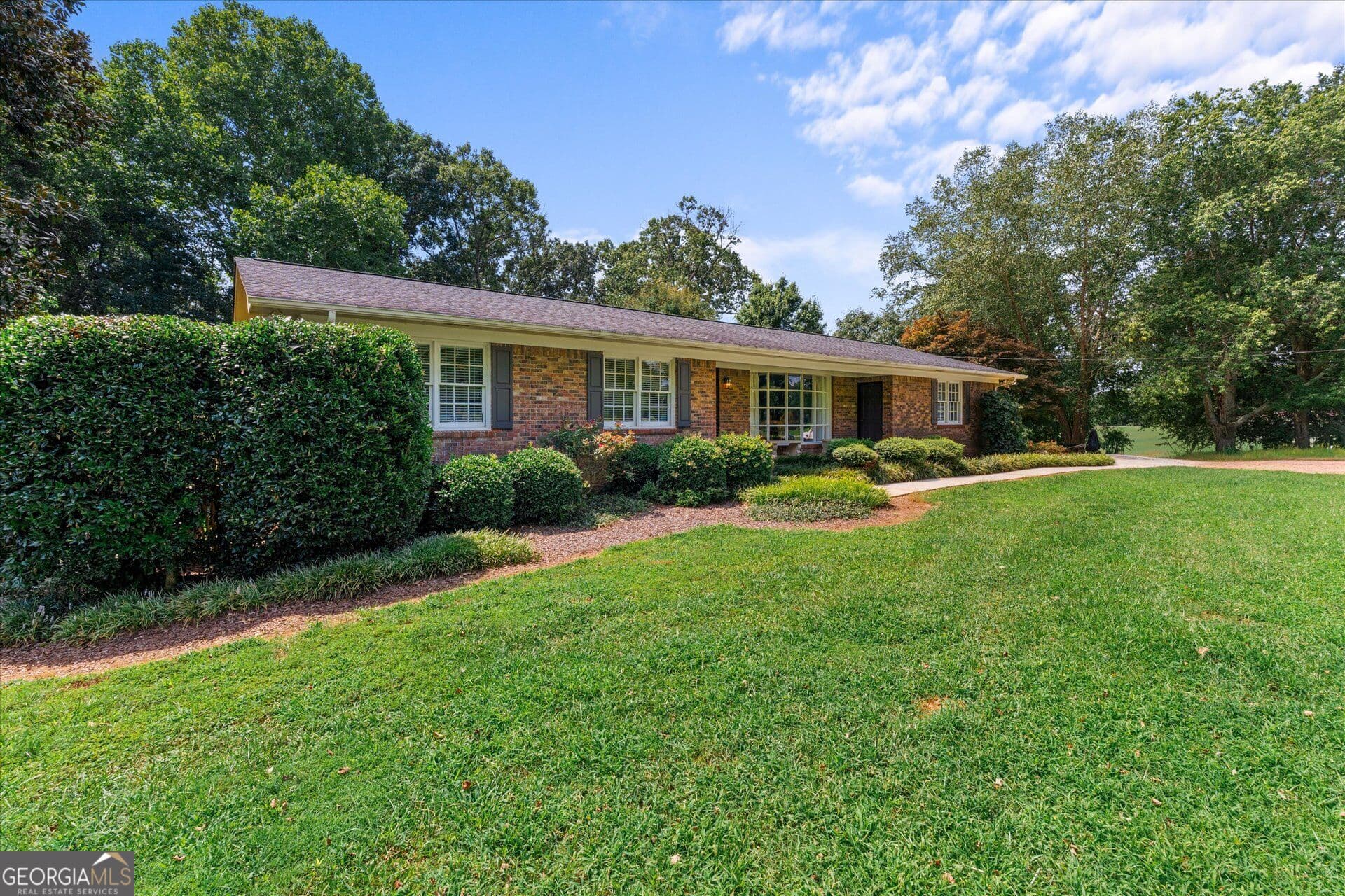 3 bedroom, 2 bathroom, 2,017 sq ft single family residence for sale at 120 COUNTY ROAD 611, Ranburne, AL 36273 — photo 5