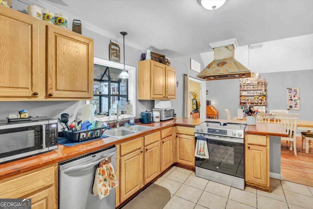 3 bedroom, 2 bathroom, 1,840 sq ft single family residence for sale at 119 Querecho Lane, Albany, GA 31707 — photo 9