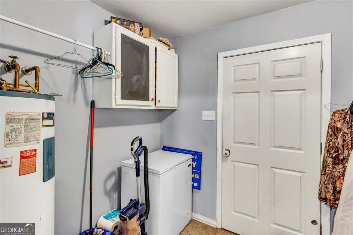 3 bedroom, 2 bathroom, 1,840 sq ft single family residence for sale at 119 Querecho Lane, Albany, GA 31707 — photo 10