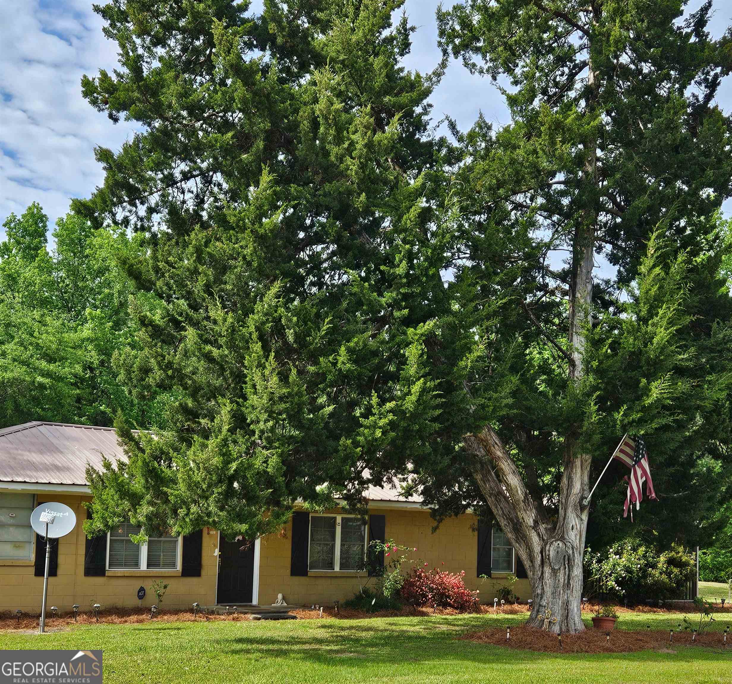 4 bedroom, 2 bathroom, 1,606 sq ft single family residence sold at 1511 Hwy 23, Millen, GA 30442