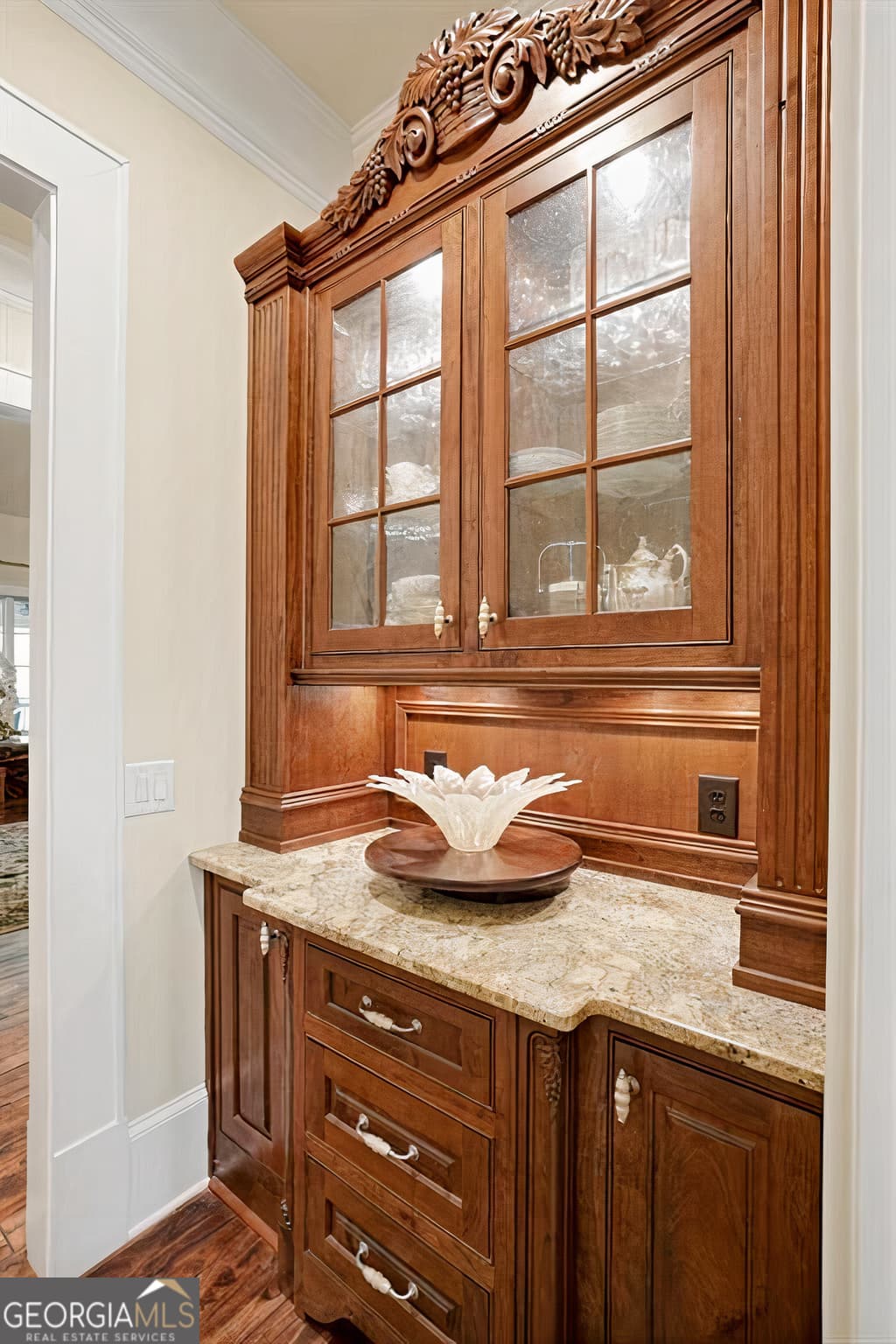 6 bedroom, 7.5 bathroom, 14,750 sq ft single family residence for sale at 4998 Gunnison Trace, Suwanee, GA 30024 — photo 7
