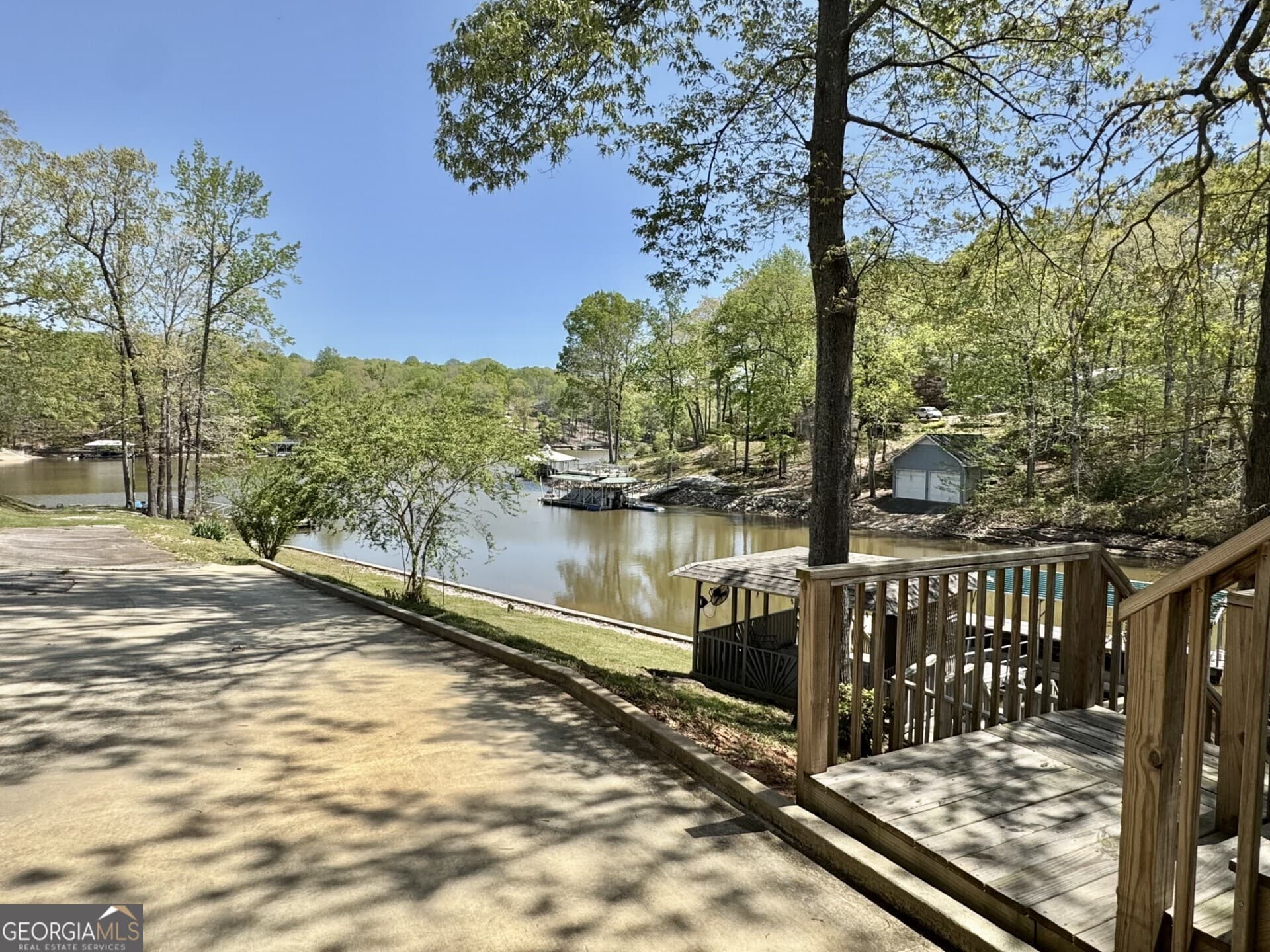 4 bedroom, 3.5 bathroom, 2,496 sq ft single family residence for sale at 111 Warren Drive, Wedowee, AL 36278 — photo 3