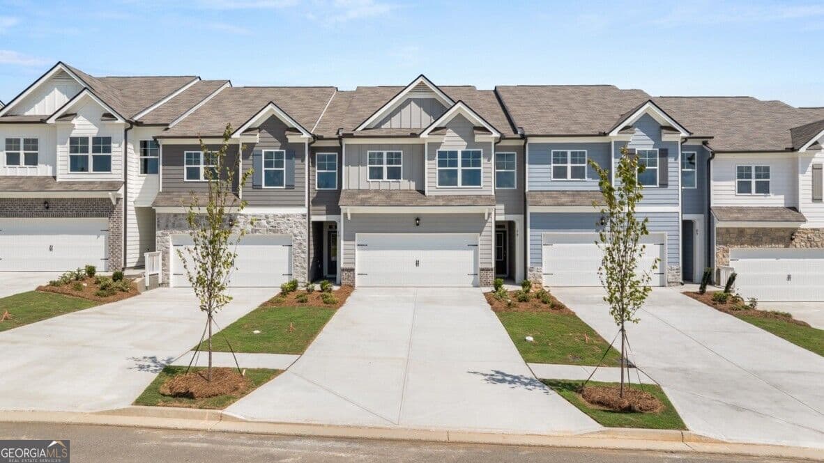 3 bedroom, 2.5 bathroom townhouse for sale at 79 Pepperbush Way, Jasper, GA 30143 — photo 1 of 35