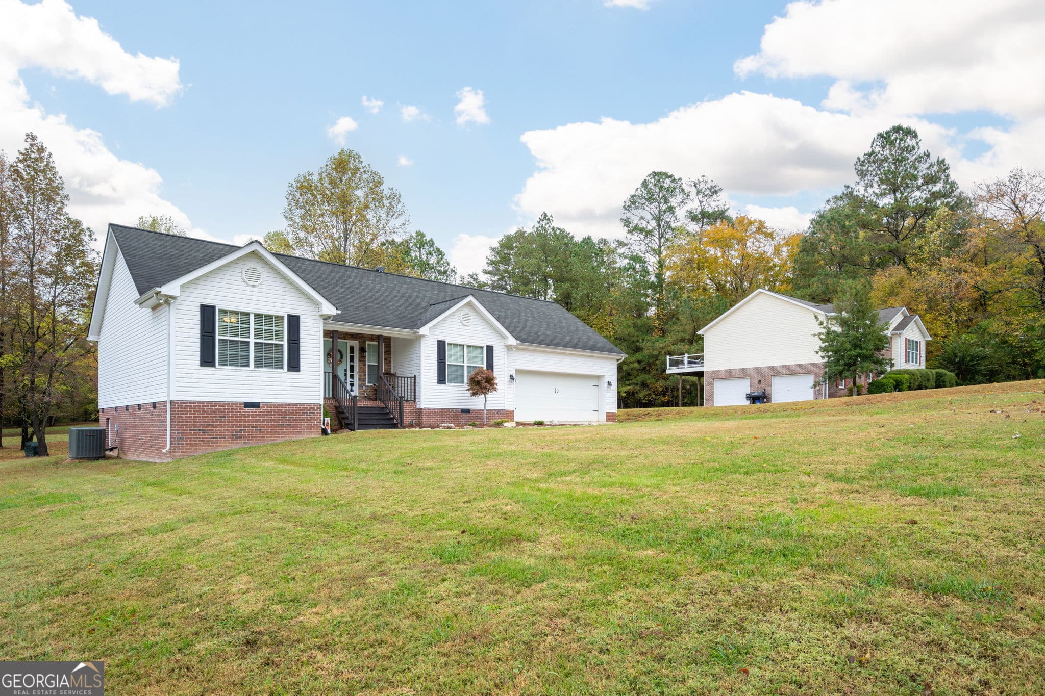 3 bedroom, 2 bathroom, 1,676 sq ft single family residence for sale at 1616 Houston Valley Road, Ringgold, GA 30736 — photo 4