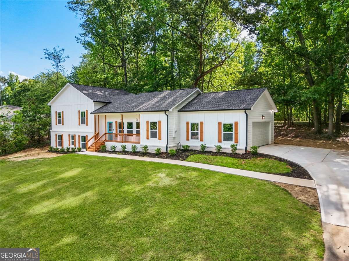 4 bedroom, 3 bathroom, 2,375 sq ft single family residence sold at 6885 Silver Maple Trail, Fairburn, GA 30213