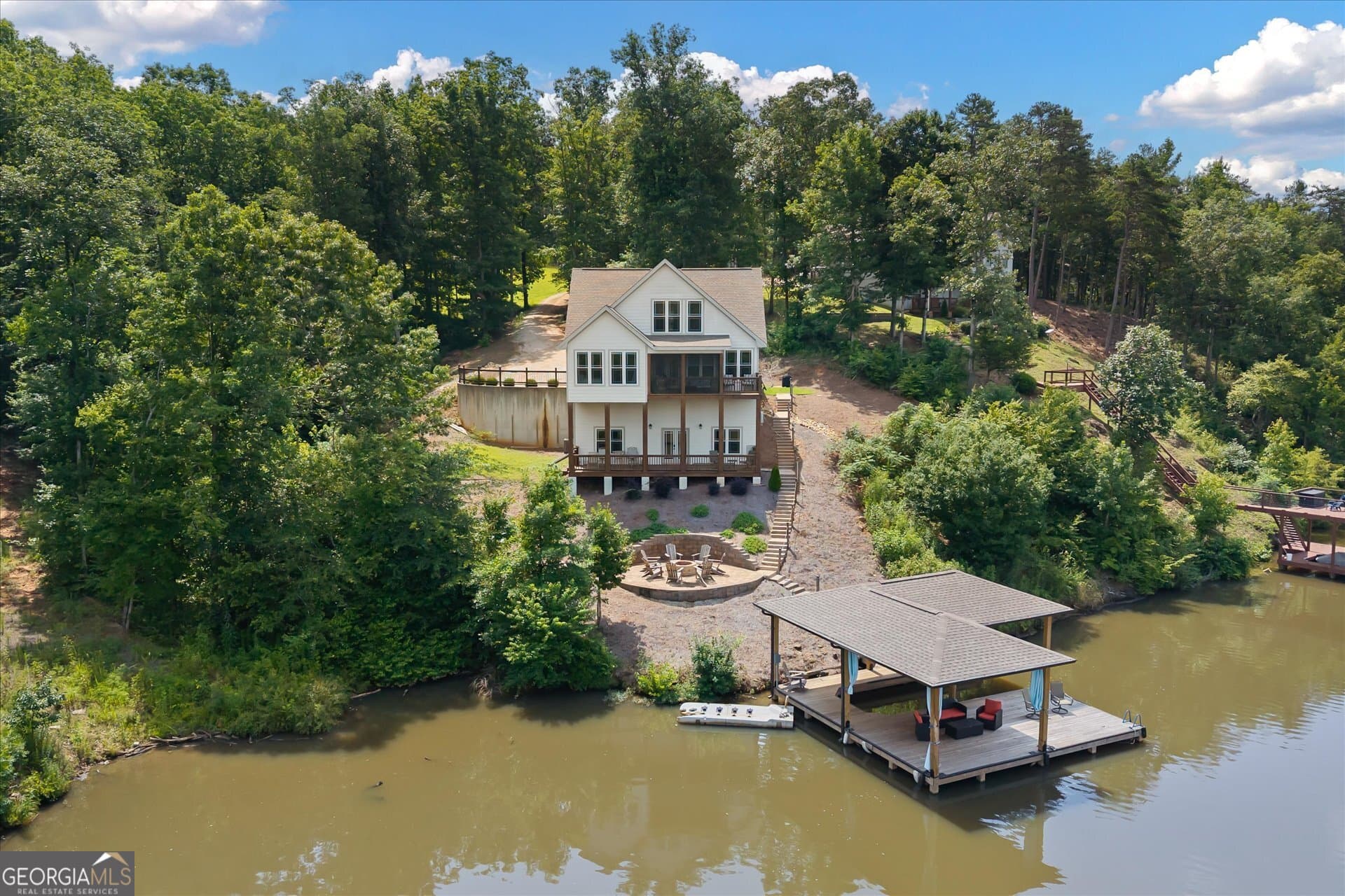 5 bedroom, 3.5 bathroom, 2,973 sq ft single family residence under contract at 17 N Waterview Drive, Wedowee, AL 36278