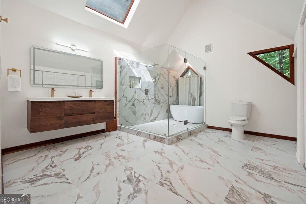 4 bedroom, 3 bathroom, 2,886 sq ft single family residence for sale at 2965 Pond View Court, Marietta, GA 30062 — photo 6